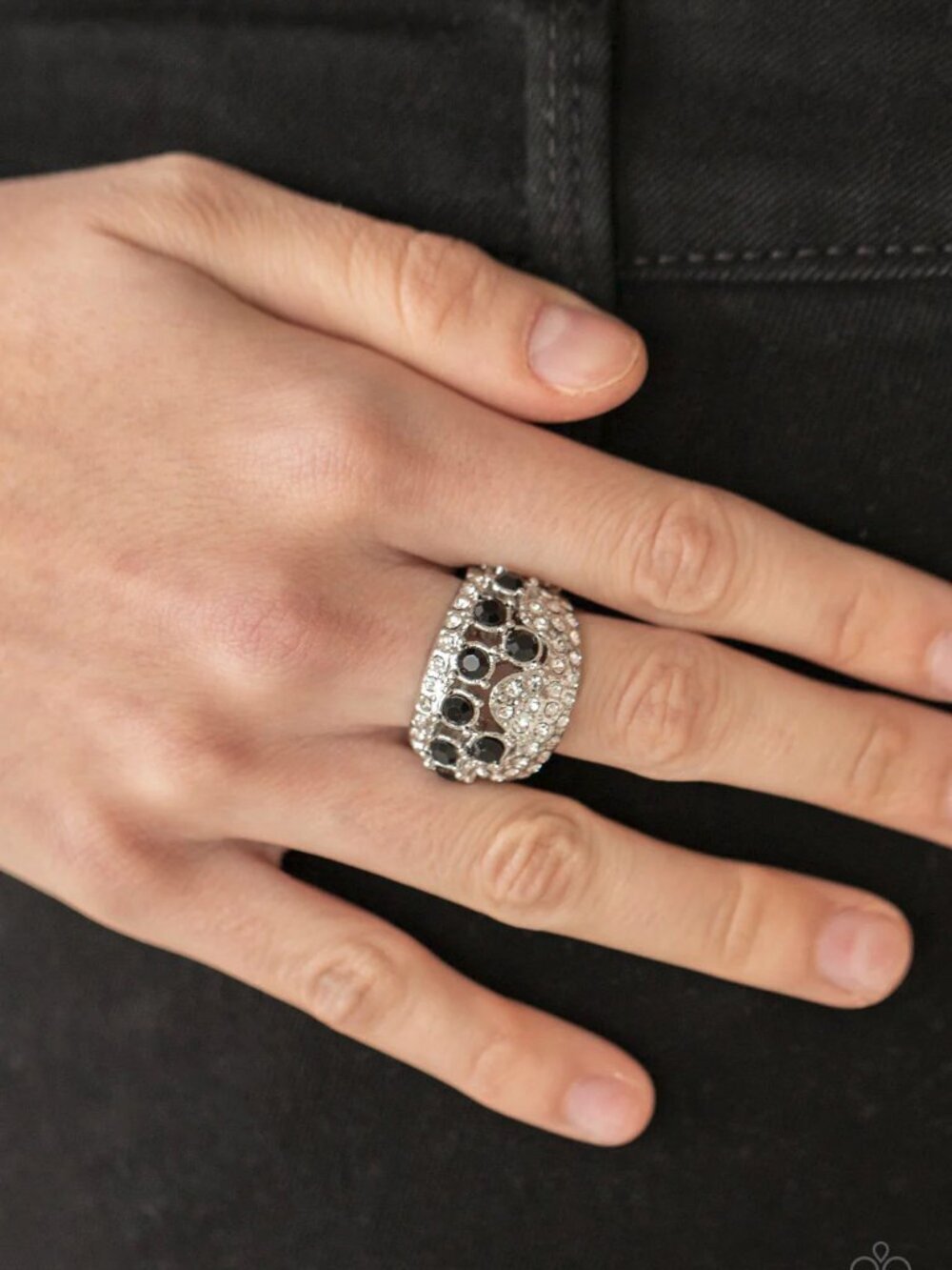 Paparazzi Jewelry Accessories - Imperial Incandescence - Black Ring - Vintage